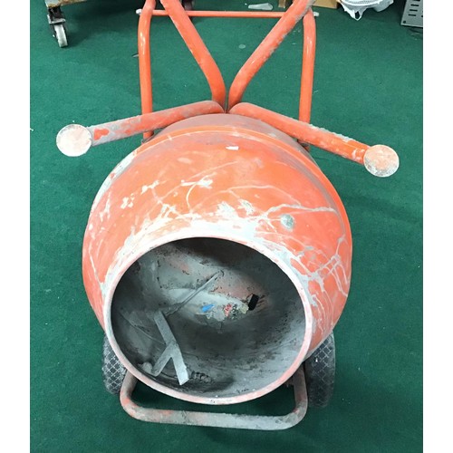 632 - ELECTRIC CEMENT MIXER. Model No. NBB563BEQ. 220/240 volt.