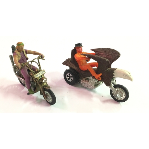 413 - Group of motorcycle models to include Hot Wheels RRRumblers - Bold Eagle, Britains - Beeza Chopper a... 