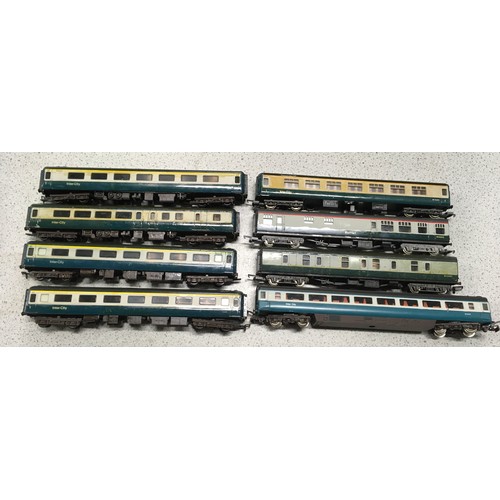 78 - 8 x Airfix/Lima/Jouef OO gauge Inter-City coaches, boxed. Fair to Good condition.