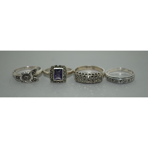 380 - Collection of Art Deco silver marcasite jewellery