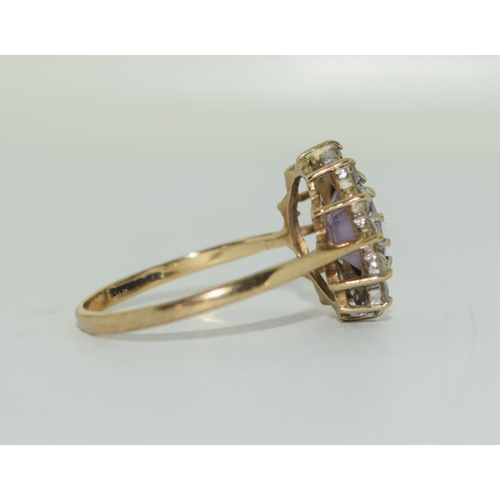 368 - 9ct gold ladies antique set Amethyst cluster ring size O