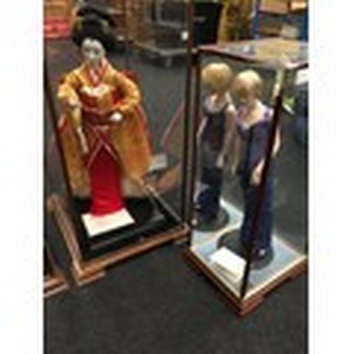 107 - 4 x glass cased Franklin Heirloom dolls , two of which are 