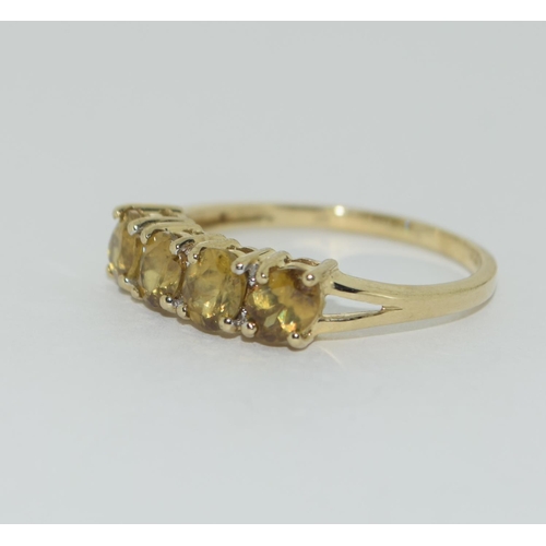 363 - A 9ct gold 4 stone sphere ring Size P