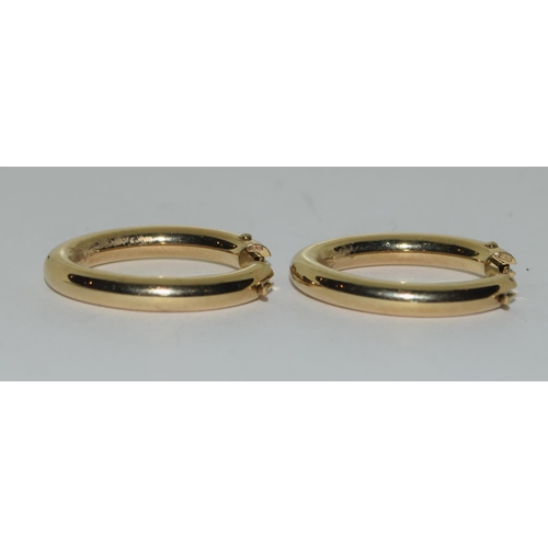 307 - 9ct Gold earrings, 3.7grams.