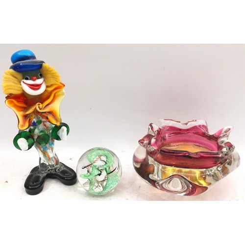 80 - Mixed lot of ceramics and glass to include Murano clown and bowl, Royal Doulton Heather and Royal Wo... 