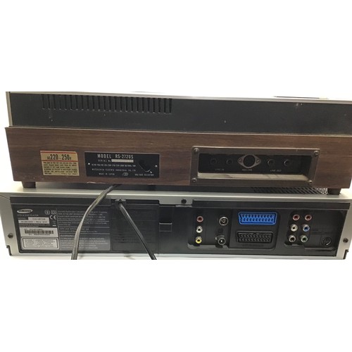 275 - National Panasonic cassette deck and a Samsung VHS/DVD player.