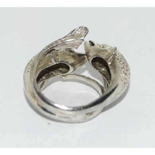 430 - Unusual 925 silver Vintage fish ring Size L 1/2.