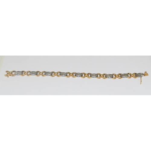 347 - Superb 18ct two tone gold ladies diamond set diamond bracelet set with Baguette diamonds approx 2ct