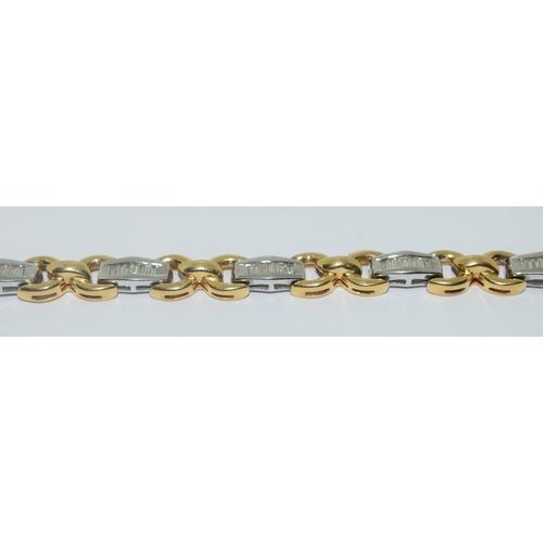 347 - Superb 18ct two tone gold ladies diamond set diamond bracelet set with Baguette diamonds approx 2ct