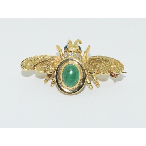 322 - 18ct gold tested Cabochon emerald and diamond bug brooch