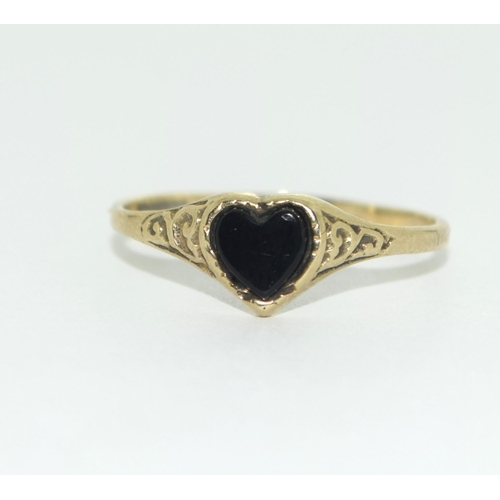 349 - 9ct gold ladies Heart shape sapphire ring size N