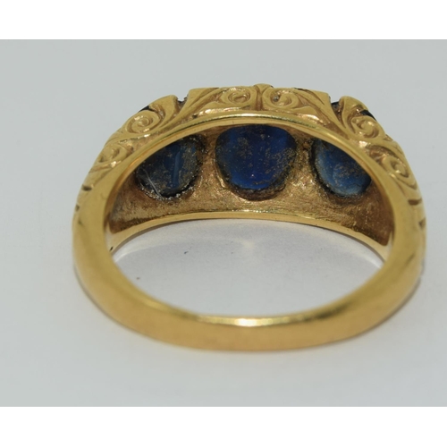 337 - 18ct gold antique set 3 stone Sapphire ring size N