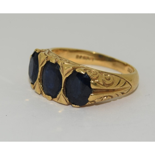 337 - 18ct gold antique set 3 stone Sapphire ring size N