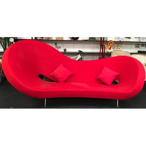 524 - Exclusive designer Victoria and Albert Sofa,red design by 