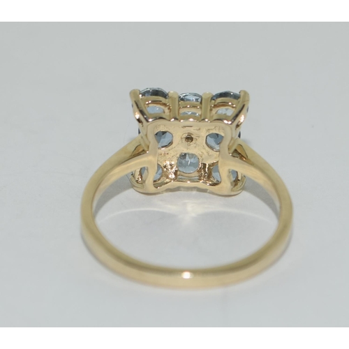 438 - A 9ct gold aquamarine ring Size L 1/2.