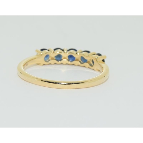 447 - 9ct Gold 5 stone sapphire 1/2 eternity ring, Size N