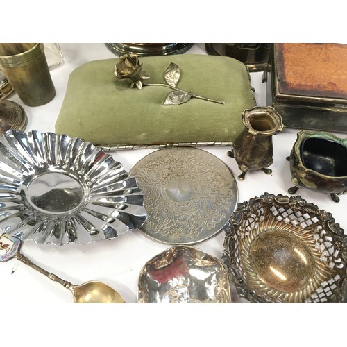 423 - Collection of silver and silver plate.