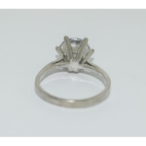 358 - Silver ladies solitaire ring. Size K.