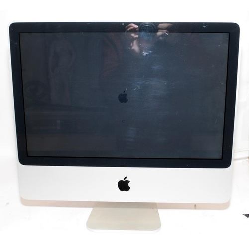 100 - Apple IMac model ref A1224. Turns on but not tested further. Lot includes unit only, no cables, keyb... 