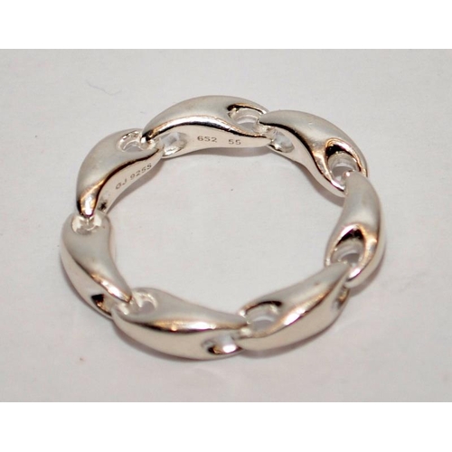 399 - A Georg Jensen 925 sterling silver chain link ring, Size L