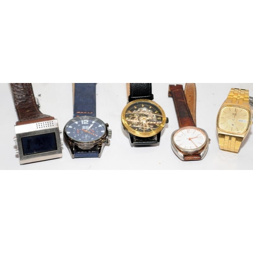 298 - Small collection of gents fashion watches