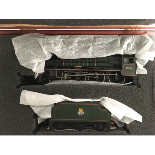 68 - Bachmann OO Gauge Ref 31-150X Limited Edition Jubilee Class Loco consisting of a 4-6-0 Loco and Tend... 