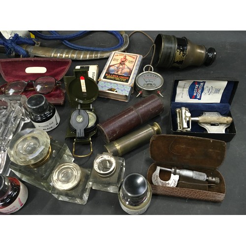 4 - Mixed collectibles to include 1970 UK coin set, barometer, writing ink, spectacles and other items.