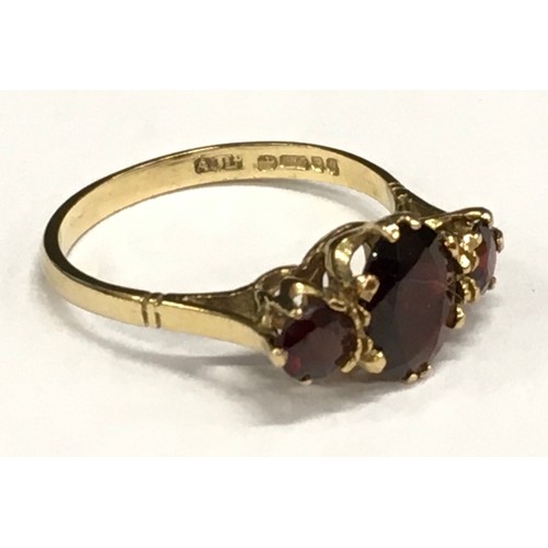 379 - 9ct gold garnet ring size O ref 942005.