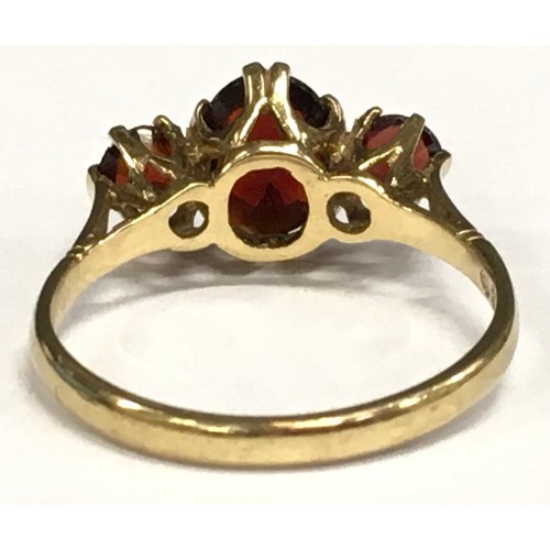 379 - 9ct gold garnet ring size O ref 942005.