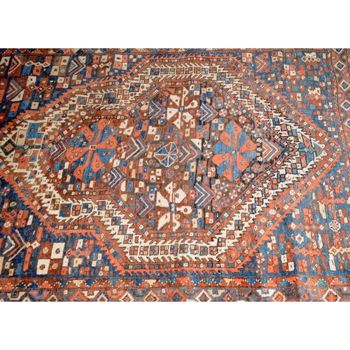 290 - Vintage Shiraz rug 200x165cm