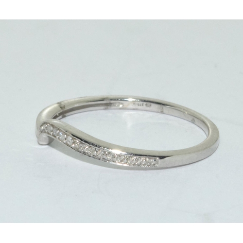 484 - Diamond 9ct white gold twist ring size O+