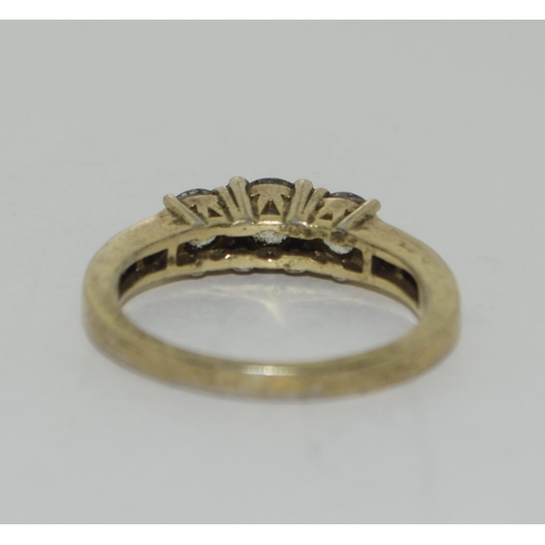 468 - Silver gilt trilogy ring. Size Q.