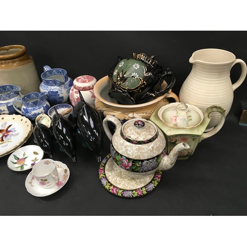 117 - Large quantity of mixed chinaware from various manufacturers to include Poole Pottery, Limoges, Maso... 