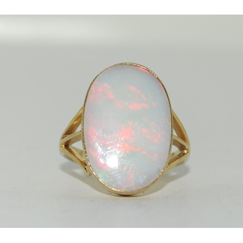 329 - 14ct Gold Opal ring. Size Q.