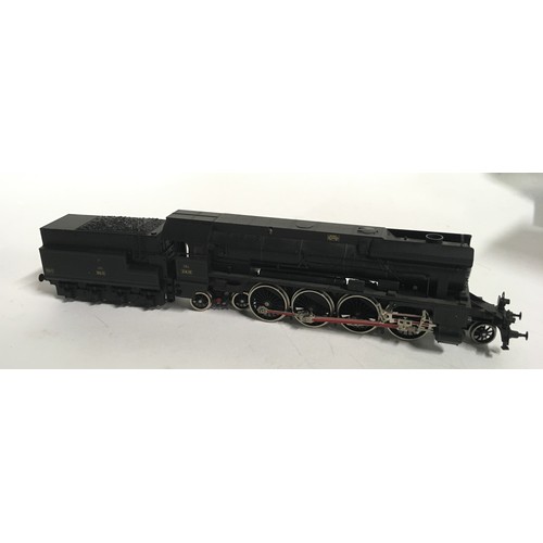 190 - Liliput HO Ref. 106 10 2-8-4 Steam No.214.10 in black livery. Appears Excellent in Excellent box