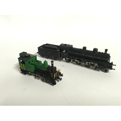 193 - 2 x Liliput HO locomotives: 4-6-0T steam No.604 in black livery - working order and small 0-6-0WT st... 