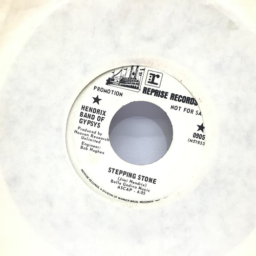 112 - JIMI HENDRIX BAND OF GYPSYS 'IZABELLA / STEPPING STONE' PROMO 45RPM SINGLE. Original 1970 Reprise 09... 