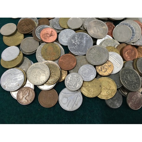 252 - A large collection of foreign coinage.