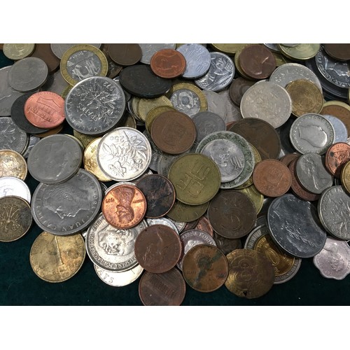 253 - A large collection of foreign coinage.