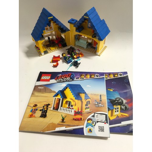 42 - Various unboxed Lego sets with instructions including Minifigures sets - see photos.