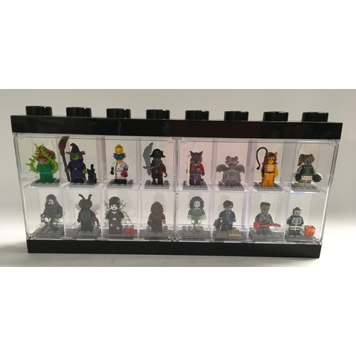 40 - 2 x Lego sets: Star Wars 9490 Droid Escape, 70841 Benny’s Space Squad and Minifigures in collectors ... 