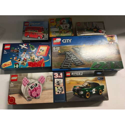 39 - 7 x Lego sets: 75884 1968 Ford Mustang Fastback, 40251 3 in 1 money bank, 40220 London Bus, 40234 Ye... 