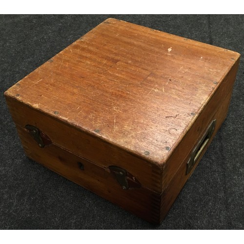 122 - Admiralty Naval Compass Sextant in original wooden case with certificate of serviceability.