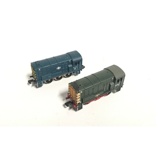 136 - 2 x Graham Farish N Gauge Diesel Shunters: 371-001 Class 08 D3729 BR Green and 1007 Class 08 08493 B... 