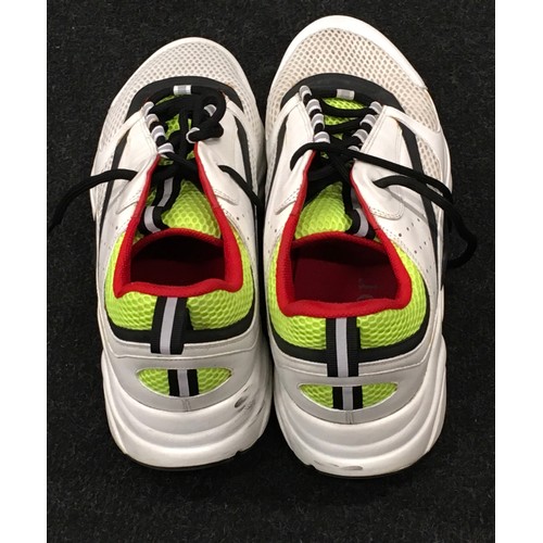 13 - A pair of Dior Homme B22 sneakers, Size 44/10