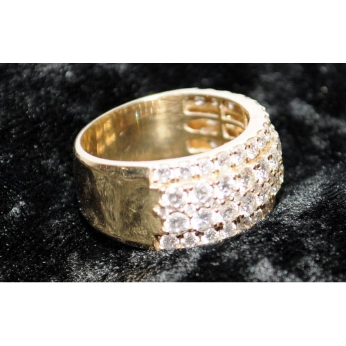 18 - 9ct gold Pave diamond ring size O, weight 7g