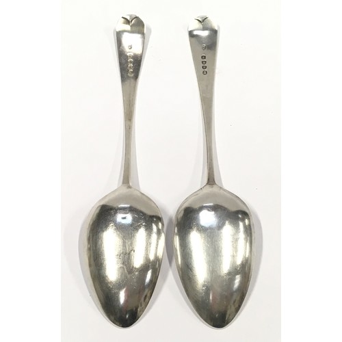 318 - Pair Georgian silver hallmarked serving spoons London 1790 total weight 84g.