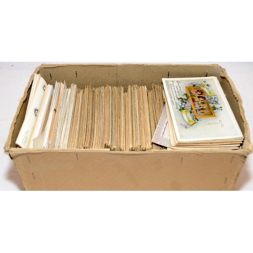 208 - Boxed of mixed vintage postcards and greetings cards. (7)