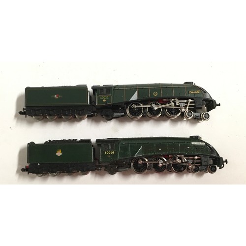 149 - 2 N gauge locomotives: Trix 4-6-2 Mallard. Both in Good condition.