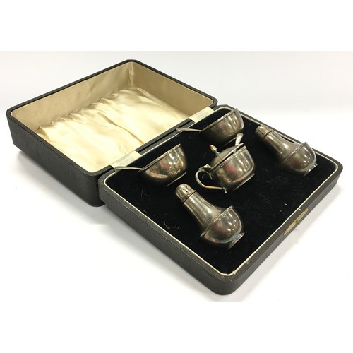 498 - Silver hallmarked five piece condiment set Birmingham 1912 in original fitted case total weight 161g... 